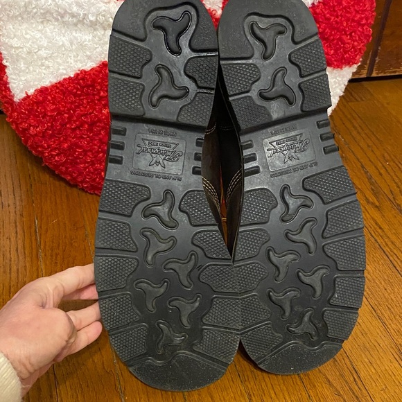 Thorogood Men's Rugged Brown Leather Work Boots - Picture 5 of 6